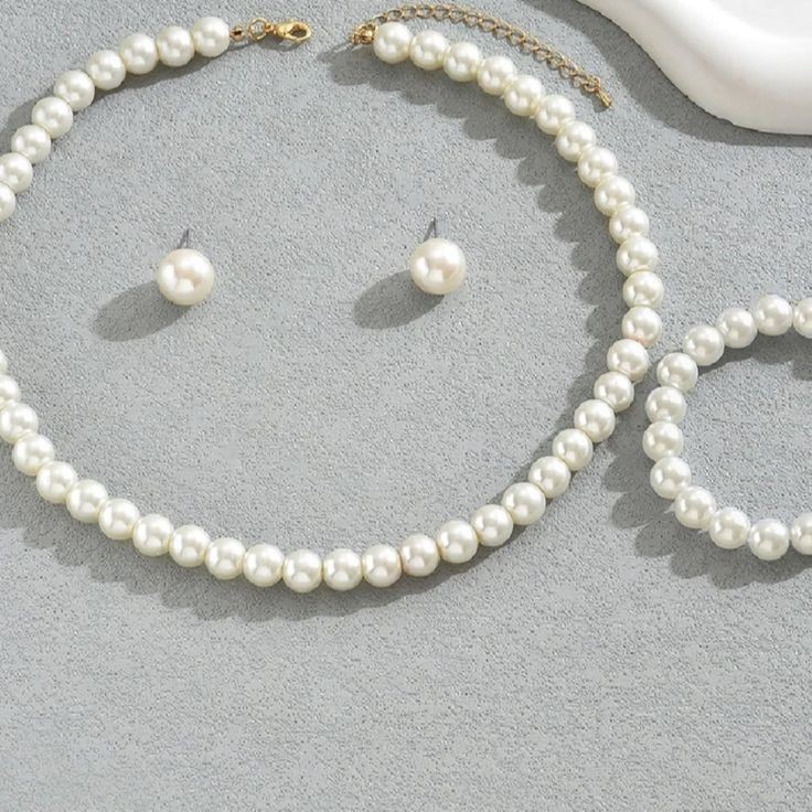 Pearl jewelry